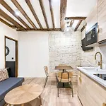 Palais Royal - Victoires 1Bdr By B\'Your Home